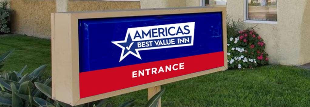 Americas Best Value Inn North Port Exteriör bild