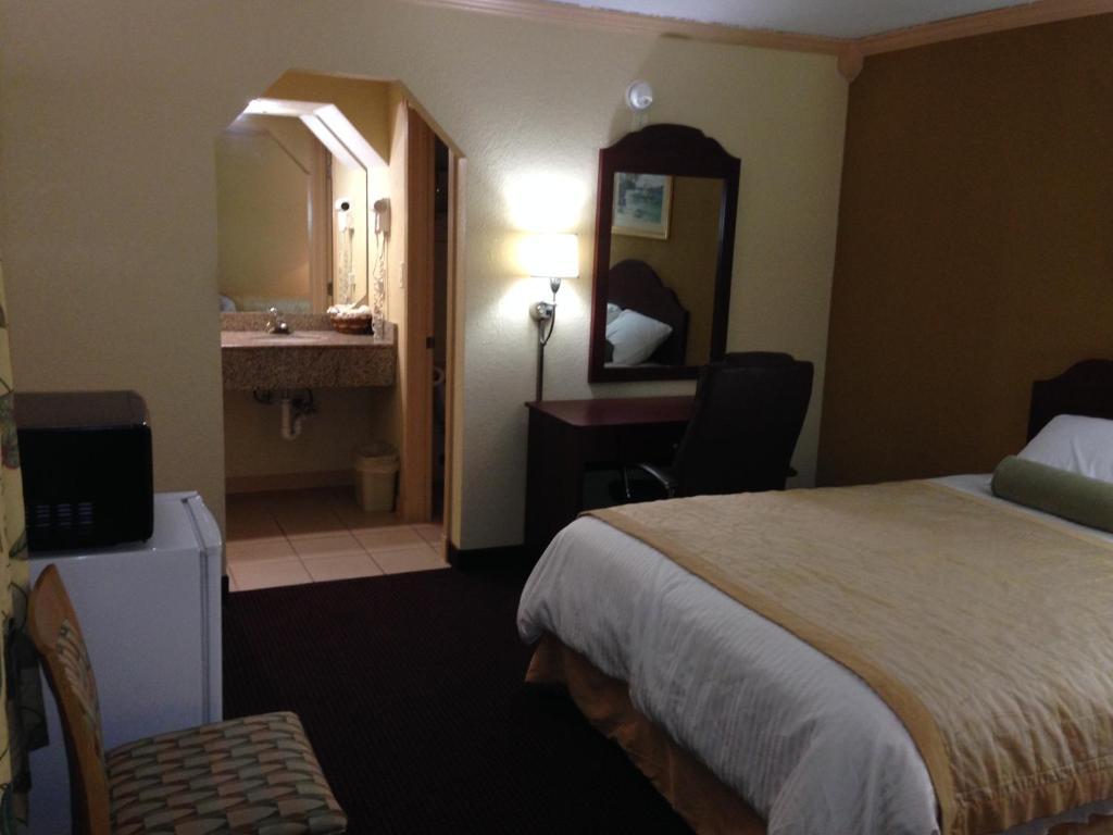 Americas Best Value Inn North Port Rum bild