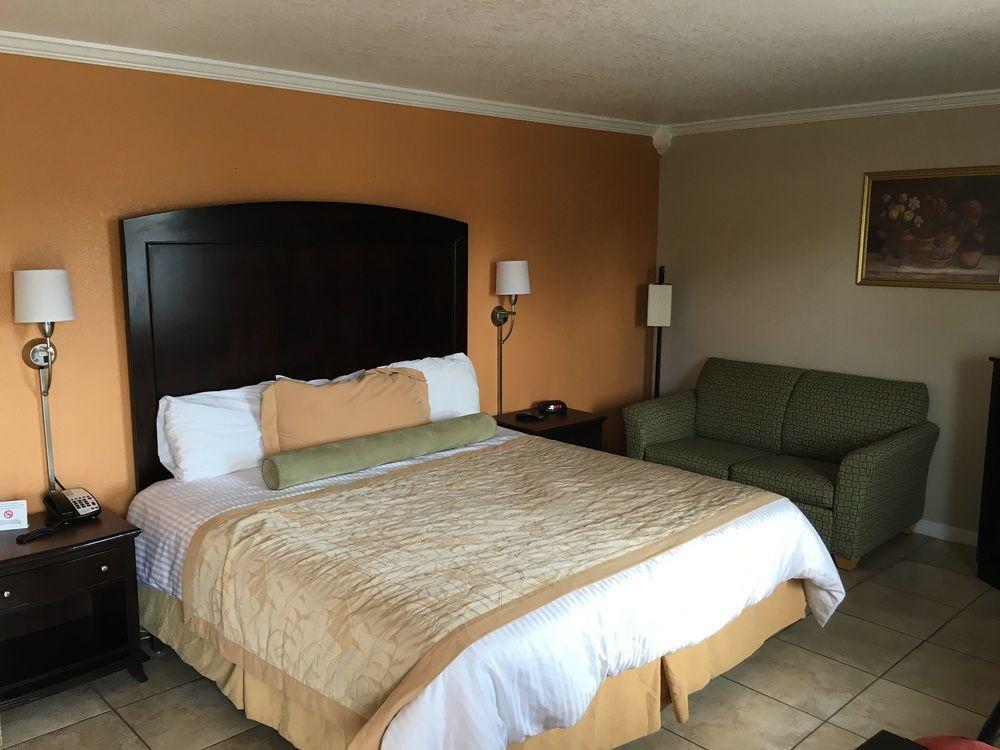Americas Best Value Inn North Port Exteriör bild