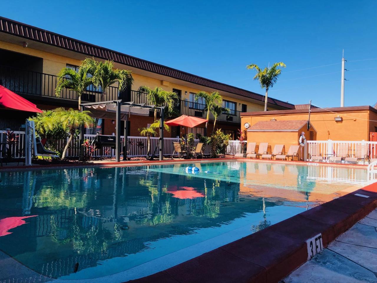 Americas Best Value Inn North Port Exteriör bild